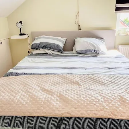 Modern Loft With 2 Bedrooms Near Sint Truiden *