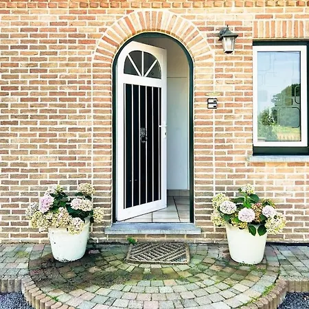 Modern Loft With 2 Bedrooms Near Sint Truiden *